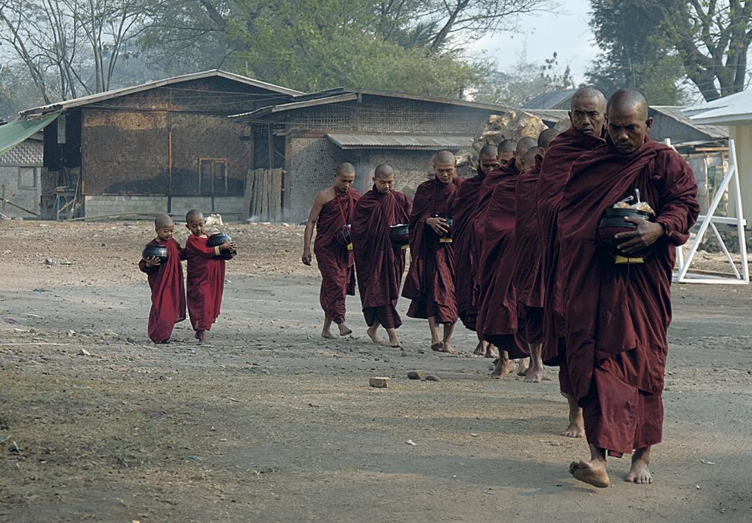 Как одеваются буддисты?