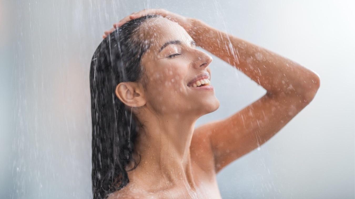 Какой душ полезен с утра?