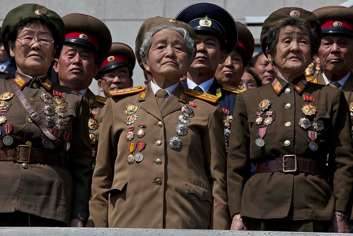 Сколько лет служат в армии в северной Корее?