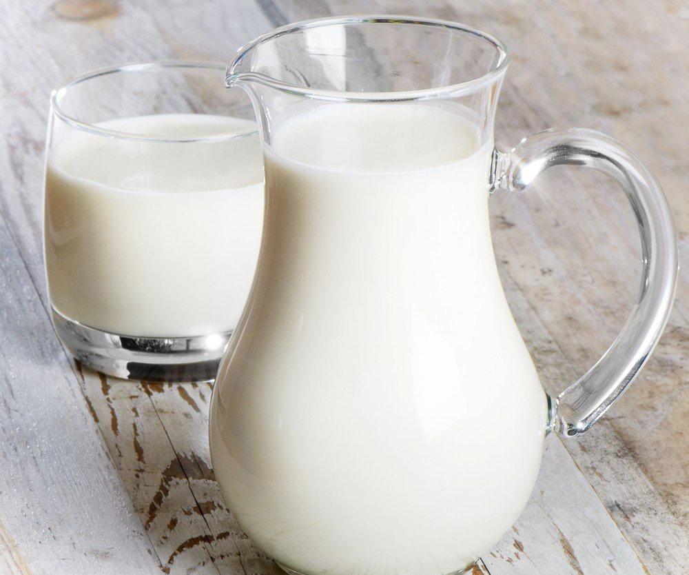 Почему сварщикам положено молоко?